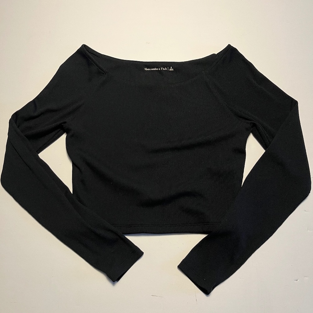 Abercrombie Ribbed Long Sleeve Crop Top